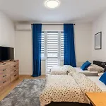 Mw 4 Apartment *